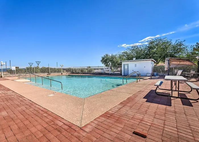 Desert Oasis W/ Courtyard & Pool Access!